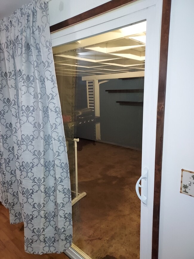 Building Photo - 2474 Fillmore St