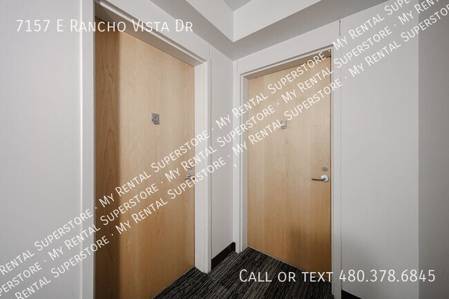 Building Photo - 7157 E Rancho Vista Dr