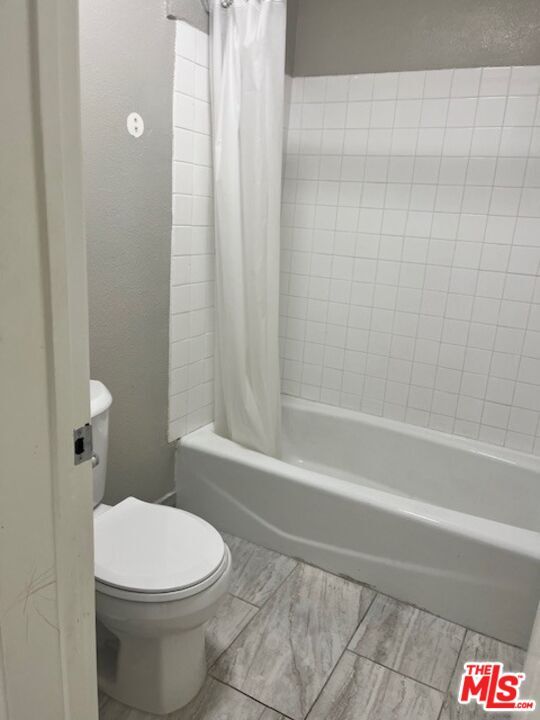 Building Photo - 10540 Balboa Blvd