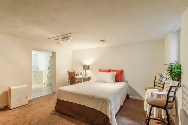 Building Photo - 51 King Ave