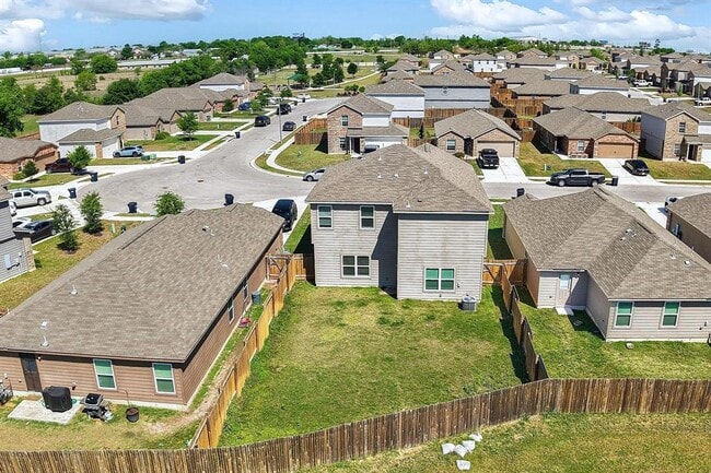 Building Photo - 317 Cres Park Dr