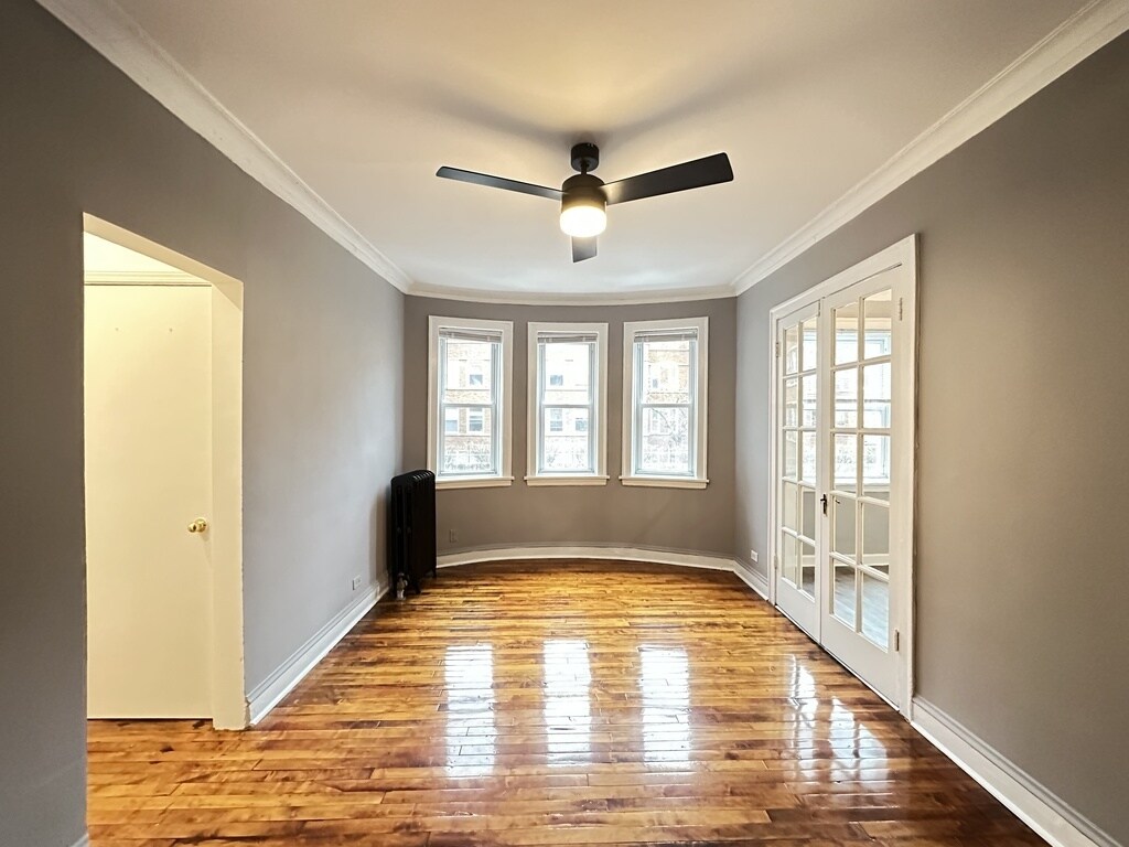 Building Photo - 5516 N Kenmore Ave