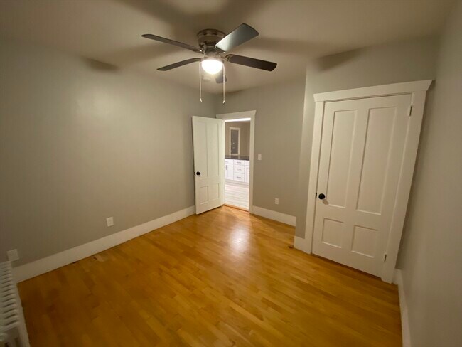 Building Photo - 91 Main St