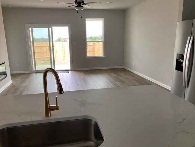 Building Photo - 2131 Alice Jay Wy