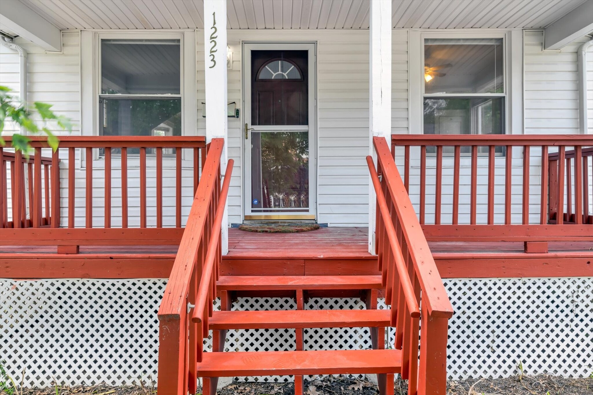 Building Photo - 1223 Gruner pl