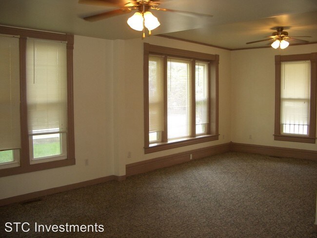 Building Photo - 4 br, 1.5 bath House - 527 N. Lafayette