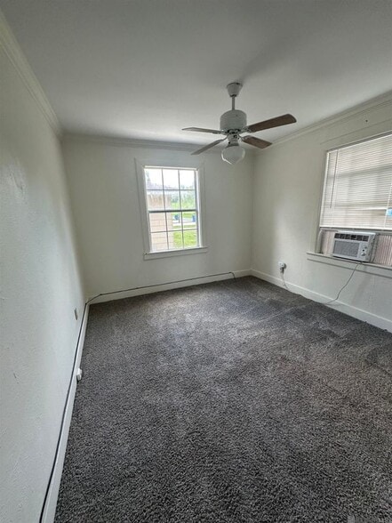 Building Photo - 110 Pine St