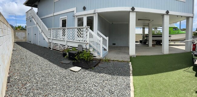 Building Photo - 6153 Kalaniana?ole Hwy