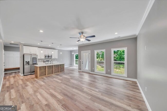 Building Photo - 110 Ryan St