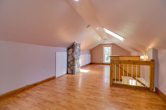Building Photo - Lenox Township home on 7 acres