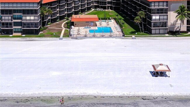 Building Photo - 17580 Gulf Blvd