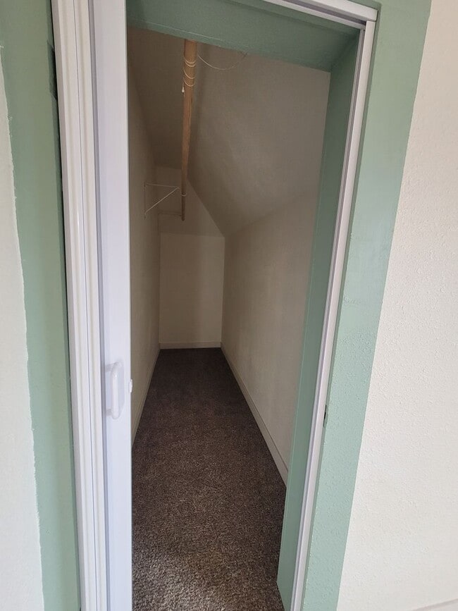 Building Photo - 435 Ash St