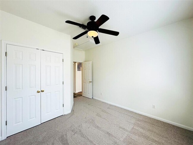 Building Photo - 13413 Creole Cove