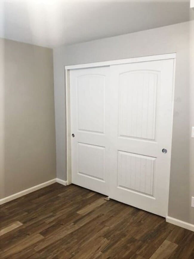Building Photo - Remodeled 2 bedroom / 2 Full Bath