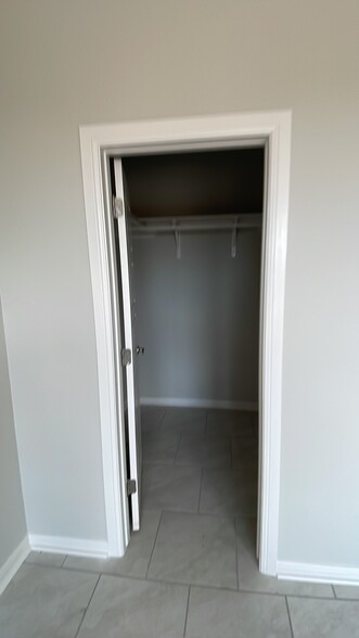 Building Photo - 2369 Grove Ln