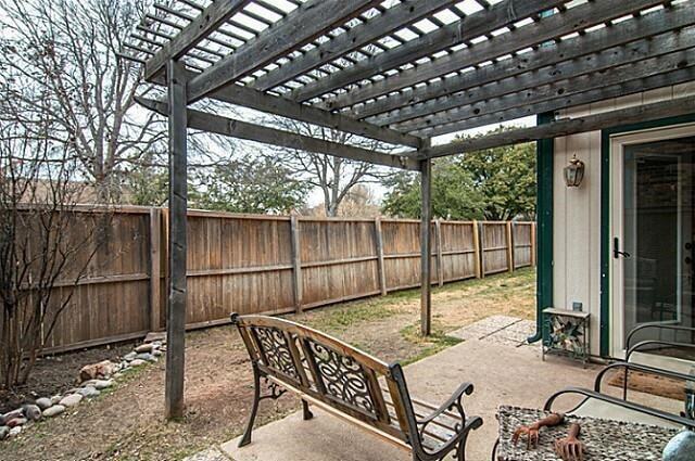 Building Photo - 600 Silverstone Ln