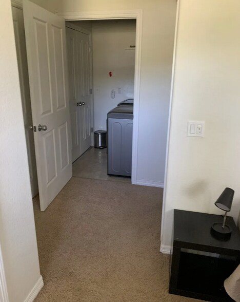 Building Photo - 1065 Laramie Blvd