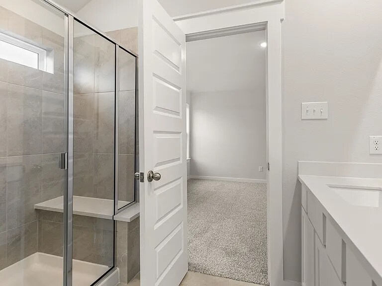 Master bathroom - 4519 Pinehurst Trace Dr