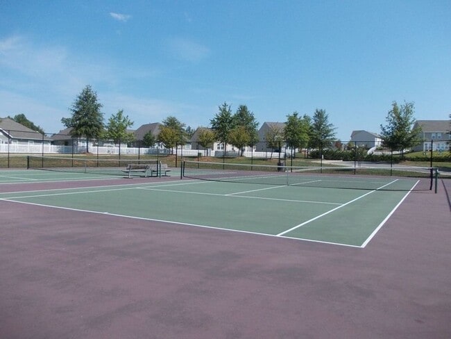 Building Photo - Beautiful 2 Story Corner Lot 3 Bed home in...