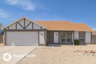 Building Photo - 8538 W Columbine Dr