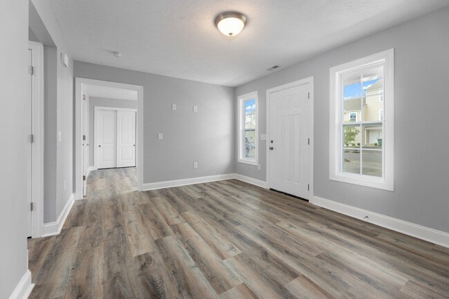 Building Photo - Available for the 2026-2027 lease term.