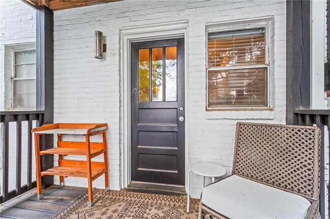 Building Photo - 2250 Cheshire Bridge Rd NE