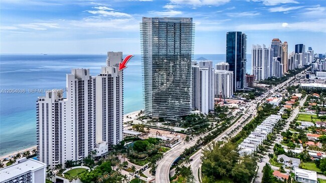 Building Photo - 19111 Collins Ave