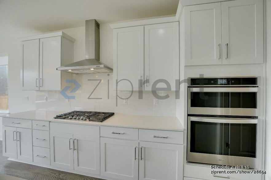 Building Photo - 23625 SE 271st Pl