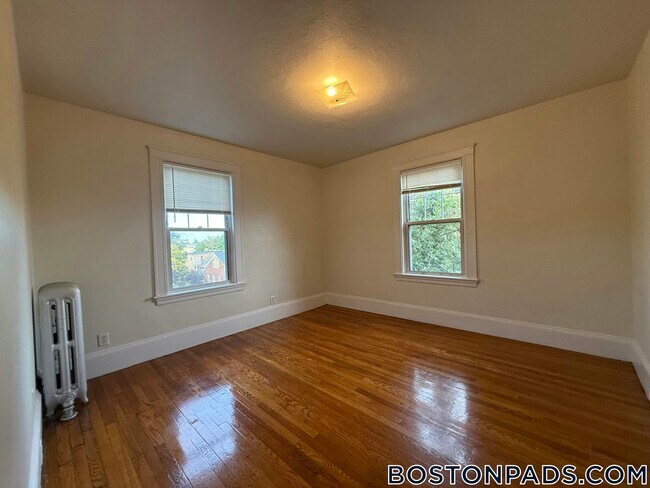 Building Photo - 155 Summer St