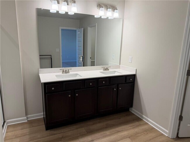 Building Photo - 3772 Dover Run Ln