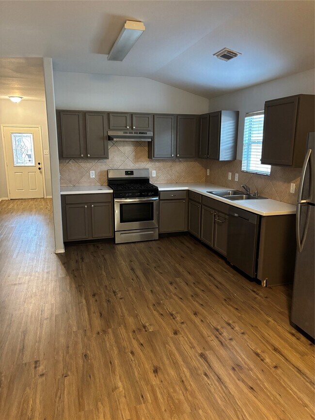 Building Photo - 18803 Prairie Larkspur Dr