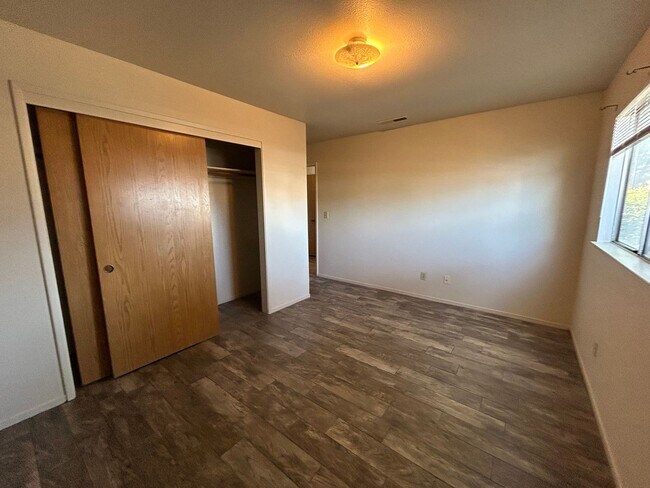 Building Photo - Gated community - Water, Garbage & Sewer I...