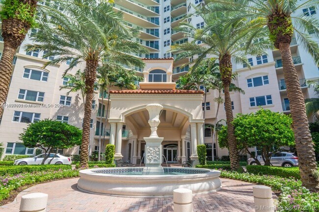 Building Photo - 20000 E Country Club Dr