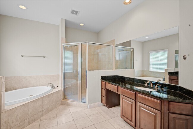 Building Photo - 44 Versante Ct