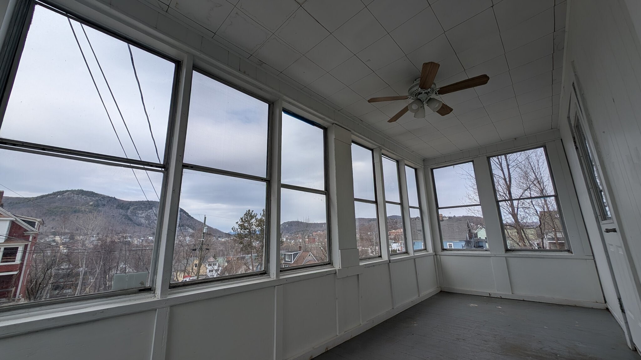 Building Photo - 416 Burgess St
