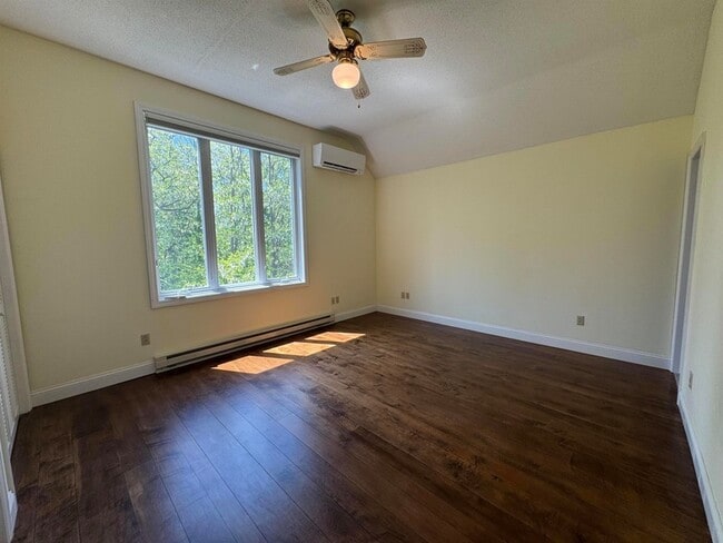 Building Photo - 524 Equinox on The Battenkill