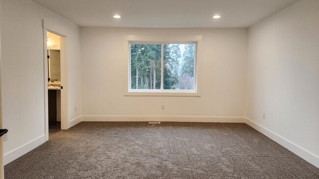 Building Photo - Beautiful Home in Bonney Lake!