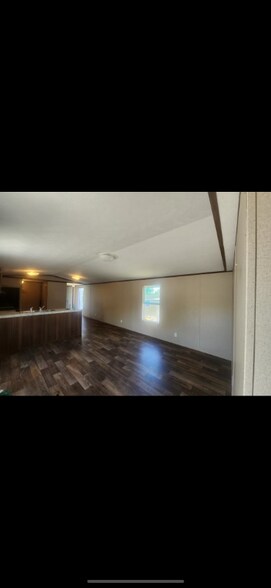 Building Photo - 110 3rd St