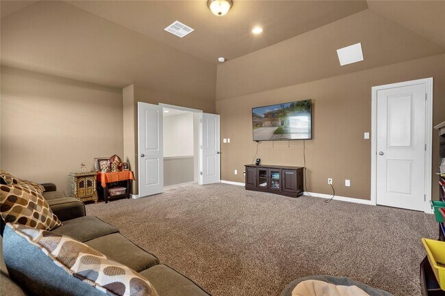 Building Photo - 400 Garner Park Dr
