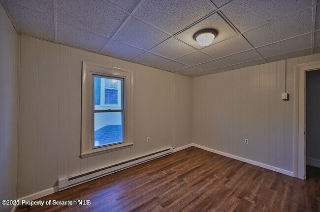 Building Photo - 109 Walnut St