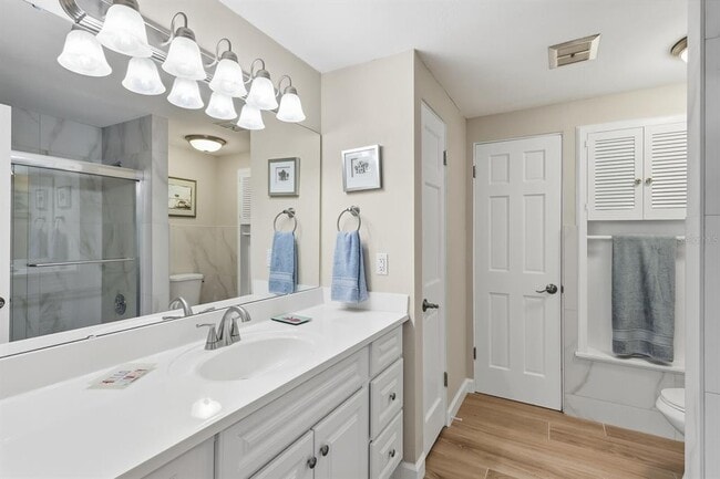 Building Photo - 573 Spanish Dr N