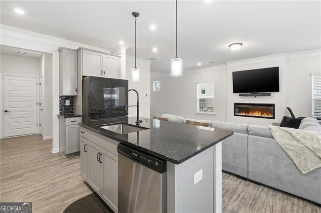 Building Photo - 3860 Pressley Ln