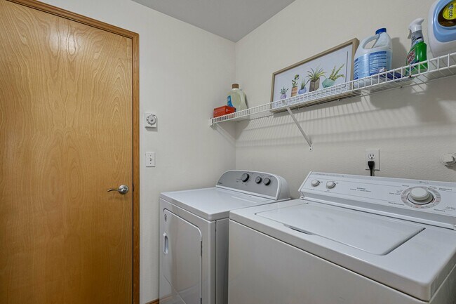 Building Photo - 7708 81st Pl NE