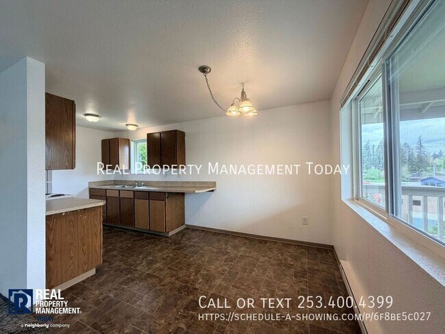 Building Photo - 9002-9154 154th Ave court NW