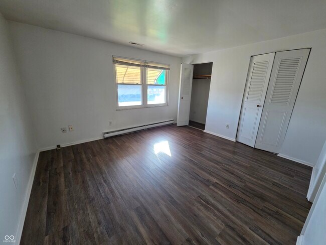 Building Photo - 3809 Biscayne Rd