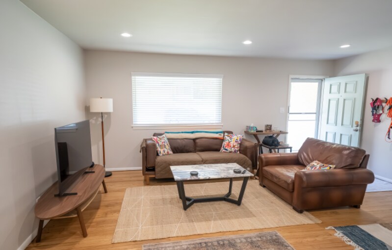 Building Photo - 4020 Eldridge St