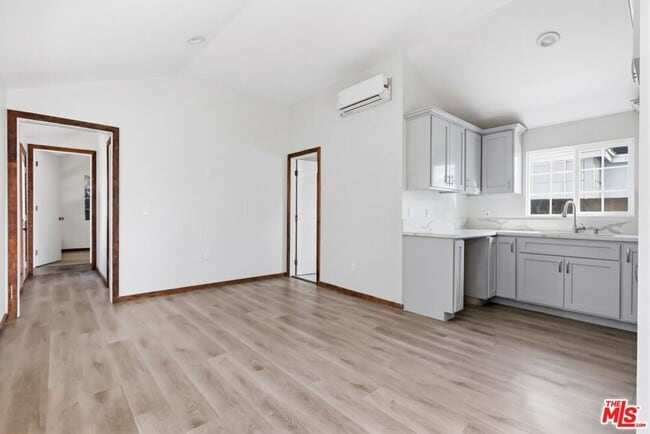 Building Photo - 2163 W 27th St