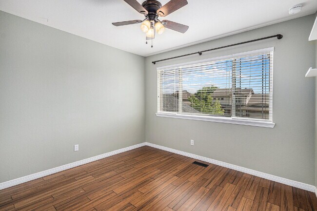 Building Photo - 8699 S Addison Way