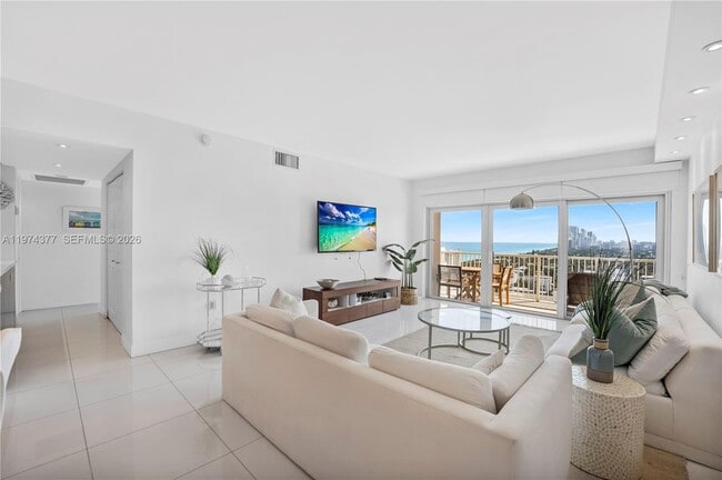 Building Photo - 1985 S Ocean Dr