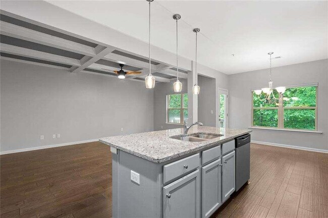 Building Photo - 113 Oakview Passage